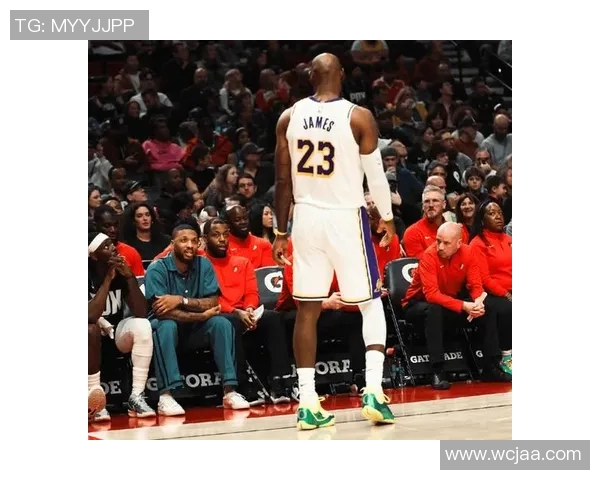 湖人横扫开拓者,晋级西部半决赛,追逐总冠军梦想